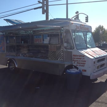 Tacos Dos Hermanos - Best taco truck in Vallejo F what ya heard! Boyyyy - Mexican Near Me - Vallejo, California