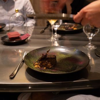Alinea - New American Near Me - Chicago, Illinois