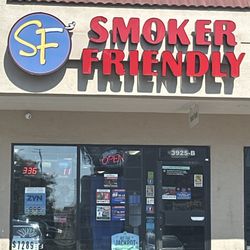 Smoker Friendly - Front entrance