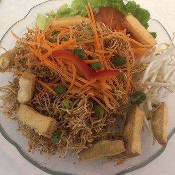 Maly Thai - Mee krob: crispy sweet vermicelli noodle appetizer. Really good! - Thai Near Me - Saint Charles, Illinois