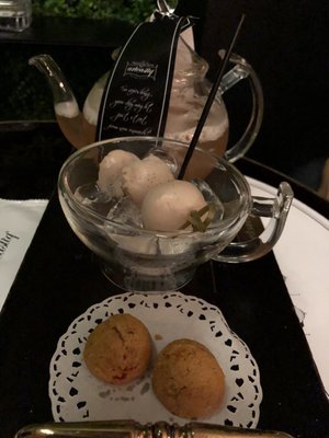 Arteastiq @ Mandarin Gallery by null