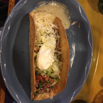 La Mesa Mexican Restaurant - Fajita Taco Salad - Mexican Near Me - Lansing, Kansas