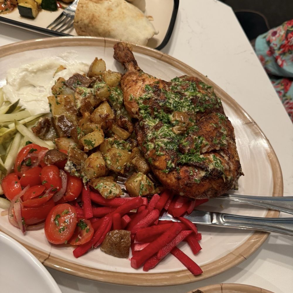 Meddys - Garlicky Chicken - Mediterranean Near Me - Kansas City, Missouri