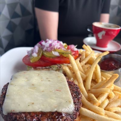 Kaluz Restaurant by null