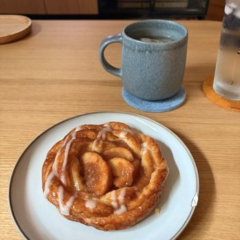 Alliance Bakery - Grand - Apple fritter taken to go - Bakeries Near Me - Chicago, Illinois Alliance Bakery - Grand - Apple fritter taken to go - Bakeries Near Me - Chicago, Illinois