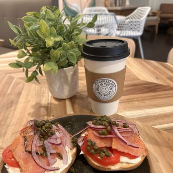 Steadfast Cafe - Lox Bagel with Cream Cheese & White Mocha - Breakfast & Brunch Near Me - Long Beach, California