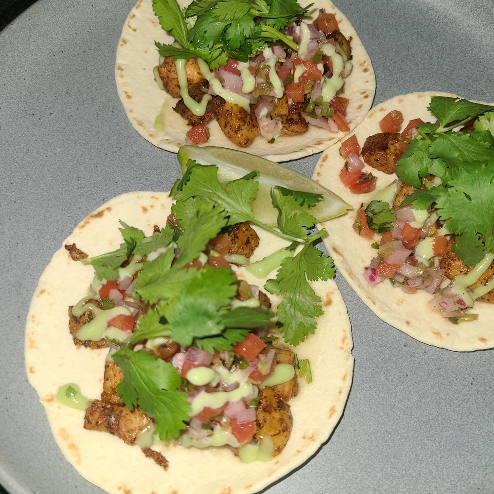 Bartizan Events - These are the Blackened Mahi Tacos.....I do not love Wasabi bit I tried it anyway.  I literally ate ALL OF IT...SO GOOD! - Pizza Near Me - Henrico, Virginia