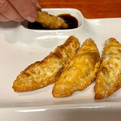Kikuhana Sushi - Deep fried dumplings (Yakimandeu)