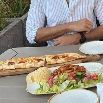 Hummus Mediterranean Kitchen - Mediterranean Near Me - Mountain View, California