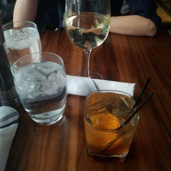 Doc B's Restaurant + Bar - Old Fashioned - New American Near Me - Chicago, Illinois