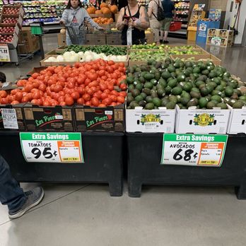 WinCo Foods - Roma tomatoes for 95 cents a lb and medium avocados for 68 cents - Grocery Near Me - Gilbert, Arizona WinCo Foods - Roma tomatoes for 95 cents a lb and medium avocados for 68 cents - Grocery Near Me - Gilbert, Arizona