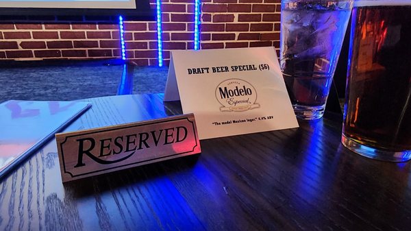 DC Improv Comedy Club by null