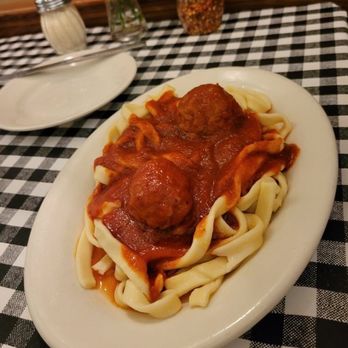 Mama Santa's - Homemade spaghetti do casa with meatballs - Pizza Near Me - Cleveland, Ohio