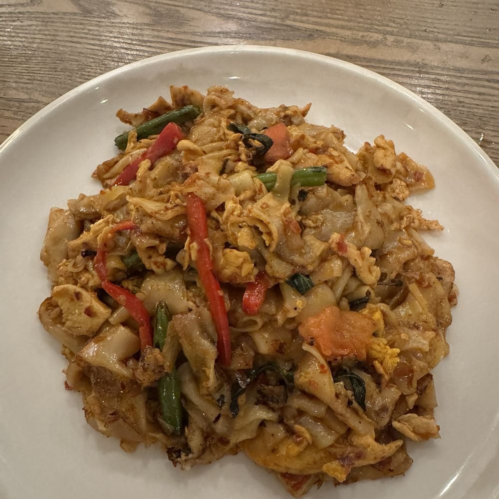 Yimm - Pad Kee Mao - Thai Near Me - Oakland, California Yimm - Pad Kee Mao - Thai Near Me - Oakland, California