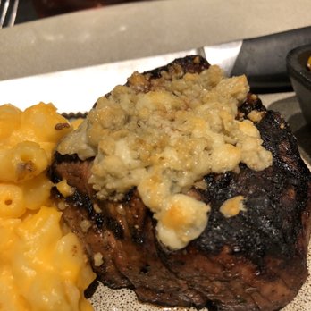 Barnwood - Filet Mignon w/blue cheese crust & Mac n Cheese.  Meat was high quality & flavorful. - American Near Me - Scottsdale, Arizona