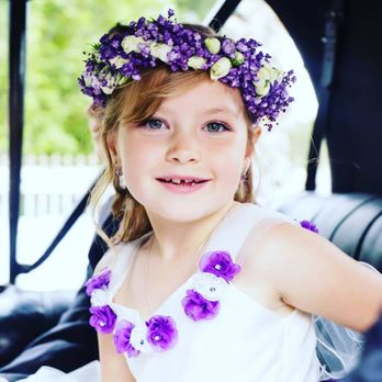 David's Flowers - Flower girl crown - Florists Near Me - Los Angeles, California David's Flowers - Flower girl crown - Florists Near Me - Los Angeles, California
