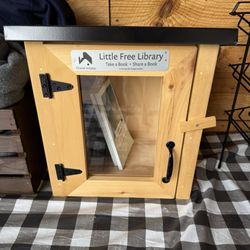 Pleasant Valley Farm and Vineyard - Little free library! Bring a book, take a book