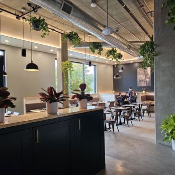 Prey Brewing - the interior of a coffee shop - Cocktail Bars Near Me - Vista, California