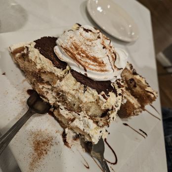 Fieni's Ristorante - Italian Near Me - Voorhees Township, New Jersey