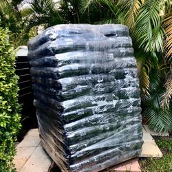 Nu-Turf Lawn & Garden - Full Palate of Black Mulch!