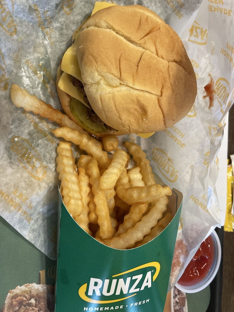 Runza Logo