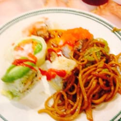 Grand Wall Chinese Super Buffet - Sushi & lo mein