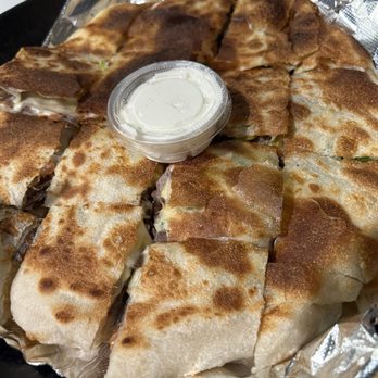 THE DOUGH SHOW - Orlando - Regular Beef Shawarma Pie - Mediterranean Near Me - Orlando, Florida THE DOUGH SHOW - Orlando - Regular Beef Shawarma Pie - Mediterranean Near Me - Orlando, Florida