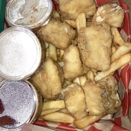 Jumbo bland cod & stale flavorless fries. An anticipated let down.