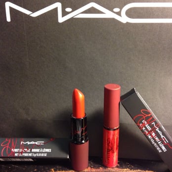 MAC Cosmetics - The viva glam Rihanna frost lipstick& gloss - Makeup Artists Near Me - Pleasanton, California MAC Cosmetics - The viva glam Rihanna frost lipstick& gloss - Makeup Artists Near Me - Pleasanton, California