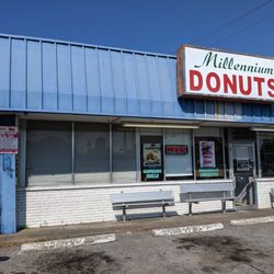 Gourmet Donuts - Front of business