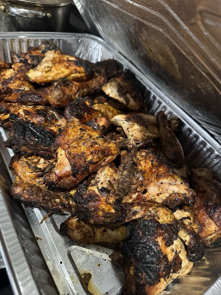 Pollos Al Carbon
