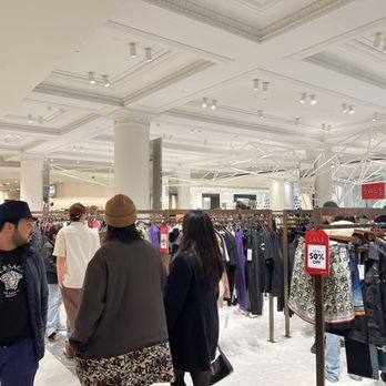 Selfridges - Pauge - Department Stores Near Me - London, LND