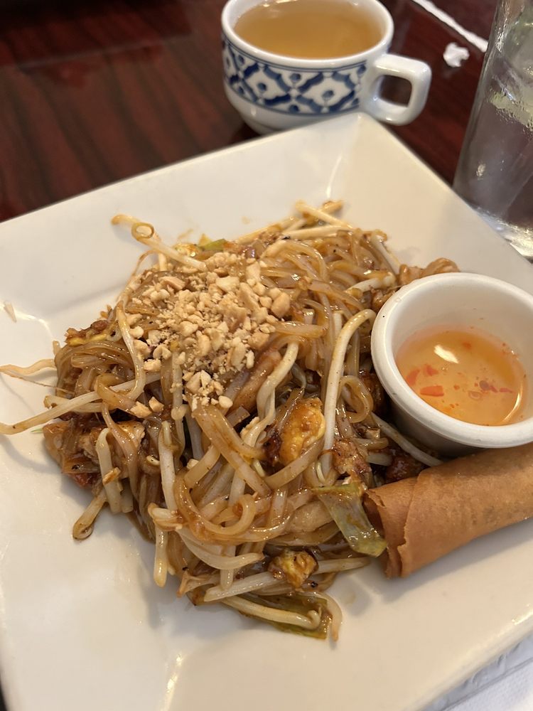 THAI BASIL Updated October 2024 66 Photos & 187 Reviews 121