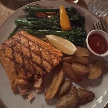 The Fisherman's Restaurant - Seafood Near Me - Seattle, Washington