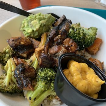 Mahana Fresh - Coconut rice, broccoli, sweet potato, bbq chicken n avocado smash - New American Near Me - Toms River, New Jersey