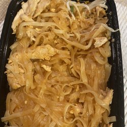Lanxang Lao Thai Cuisine - Pad Thai Noodle