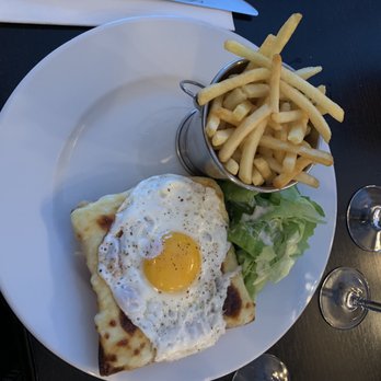 Café de Paris - Brasseries Near Me - Paris, 75 Café de Paris - Brasseries Near Me - Paris, 75