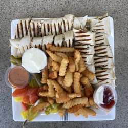 Mixed Plate Chicken & Beef Shawerma