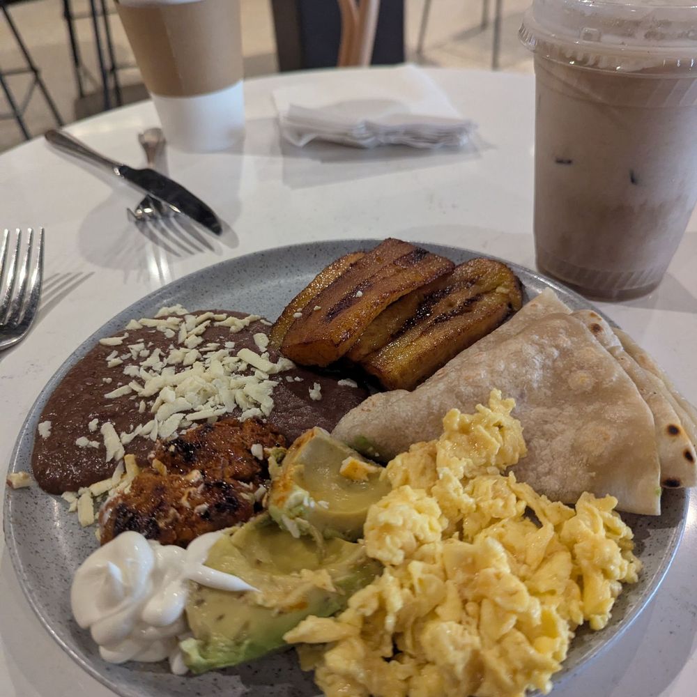 Las Hermanas - Desayuno tipico, iced horchata, coffee - Coffee & Tea Near Me - Washington, DC, District of Columbia