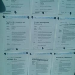 Universal Job - Universal Job - Stellenvermittlung beginnt bereits mit Blick ins Schaufenster
