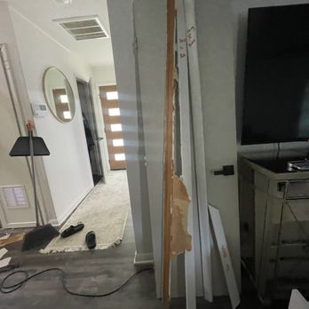 Lawrence Welch Construction - More trim pieces he failed to put on - General Contractors Near Me