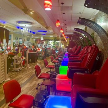 VIP Nails & Spa - Remodeled mani and pedi stations - Nail Salons Near Me - Lodi, California VIP Nails & Spa - Remodeled mani and pedi stations - Nail Salons Near Me - Lodi, California