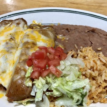 Abuelita's New Mexican Restaurant - Tamale plate - New Mexican Cuisine Near Me - Bernalillo, New Mexico Abuelita's New Mexican Restaurant - Tamale plate - New Mexican Cuisine Near Me - Bernalillo, New Mexico