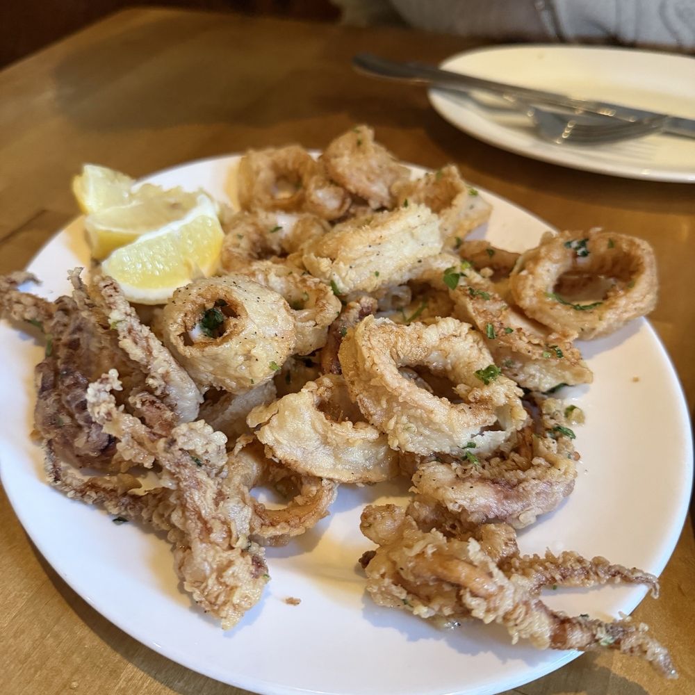 Franco's Ristorante - Fried Calamari - Italian Near Me - Chicago, Illinois Franco's Ristorante - Fried Calamari - Italian Near Me - Chicago, Illinois