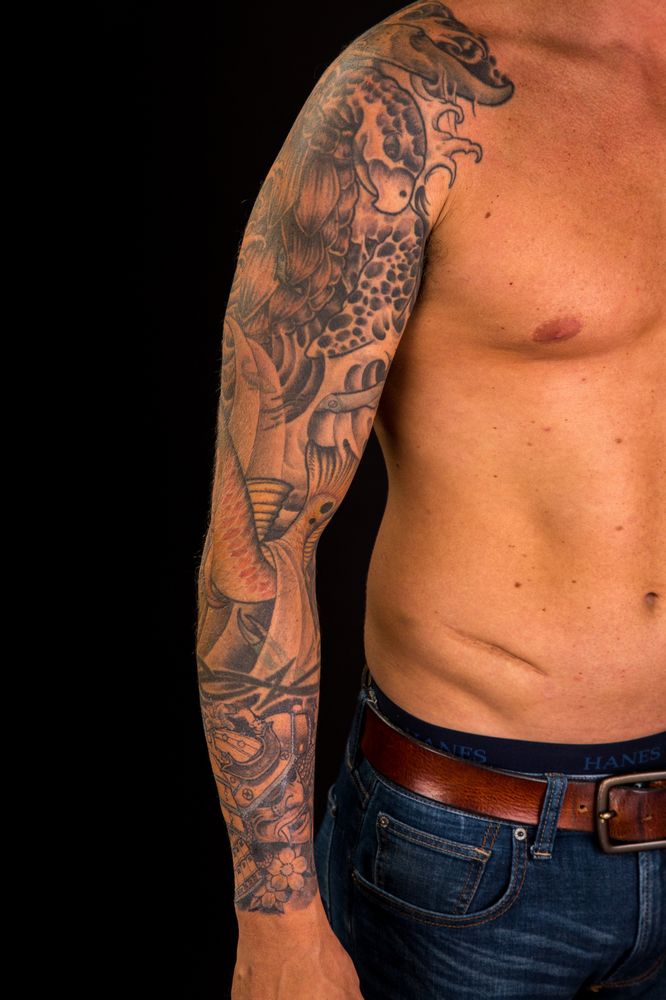 Hero Tattoo Logo
