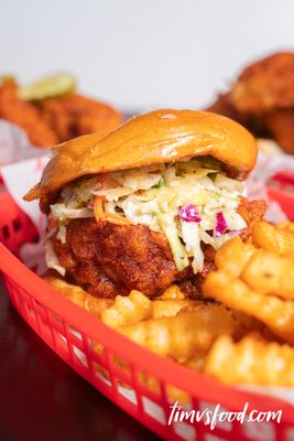 Ricky's Hot Chicken by null