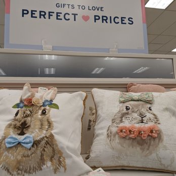 Marshall's - Easter 2020 - Department Stores Near Me - Avon, Connecticut