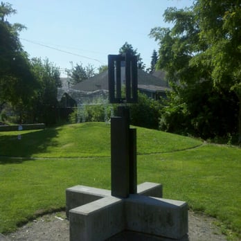 Hat n' Boots - Art in the park - Landmarks & Historical Buildings Near Me - Seattle, Washington