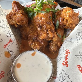 Simmzy's - 15 Minute Wings - American Near Me - Manhattan Beach, California Simmzy's - 15 Minute Wings - American Near Me - Manhattan Beach, California