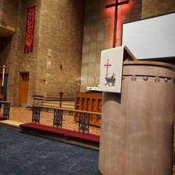 Trinity First Lutheran Church Lcms - Alter